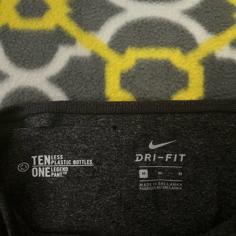 Nike Dri-Fit pants - Picture 4 of 4